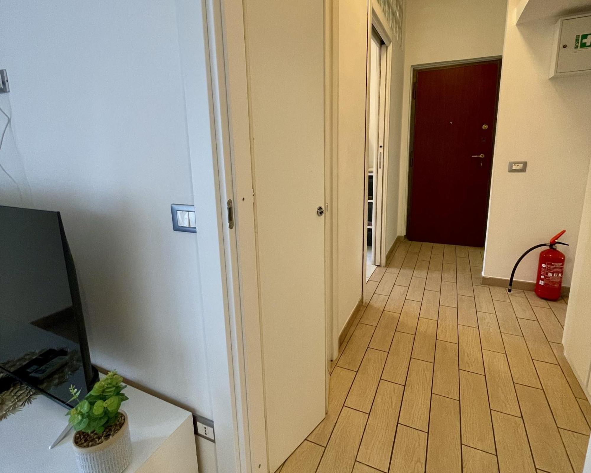 Domus Laterani By Jfm - Comfortable Apartment Big Terrace Colosseo Rome Exterior photo